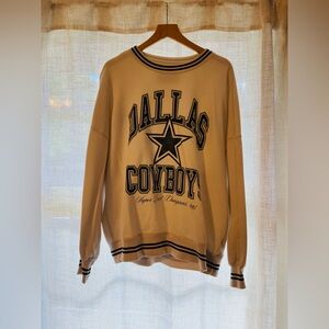 Abercrombie & Fitch White Dallas Cowboys Crewneck Sweater